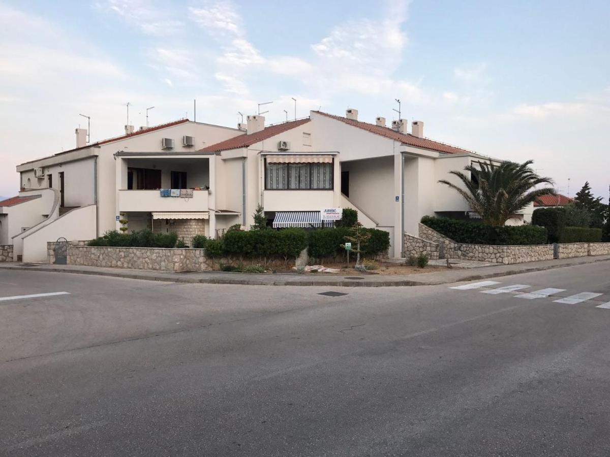 Jurisic Apartments نوفاليا المظهر الخارجي الصورة